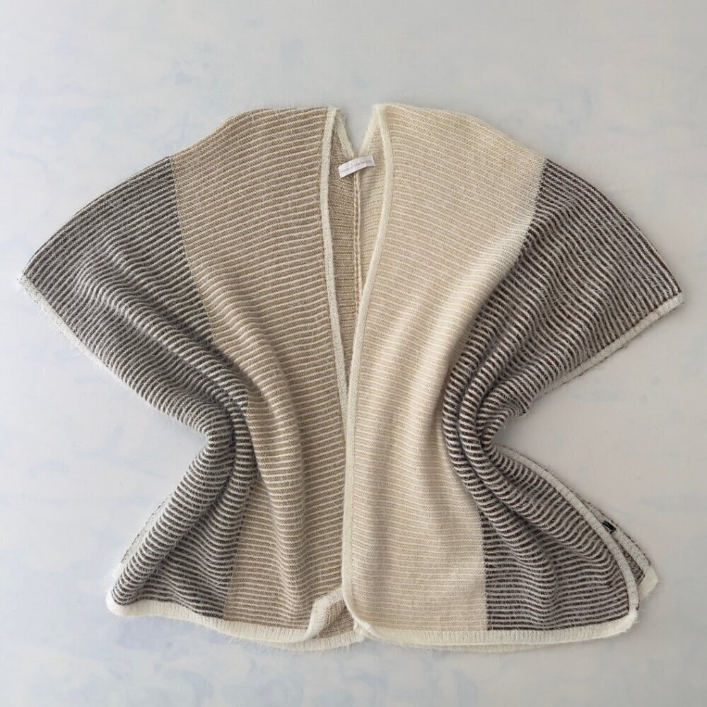 House of Harlow 1960 Kimono Shrug Knit Boho Poncho Style Cardigan Sweater OS